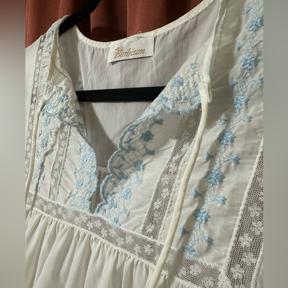 Vintage Barbizon Nightgown White with Blue Embroidery - Picture 5 of 9